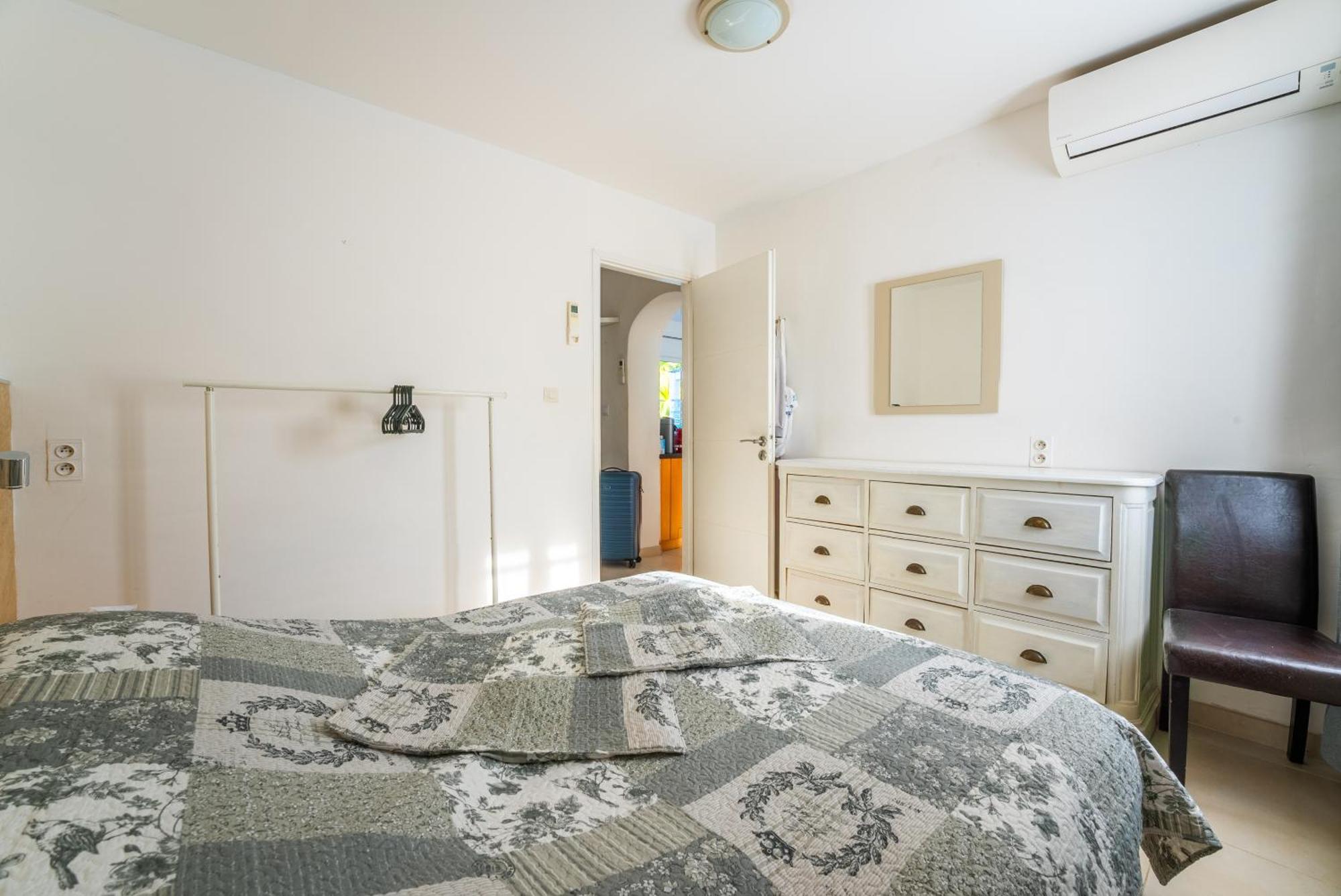 Domaine De La Sourco - Villa, Maisons & Chalet, Magnifique Havre De Paix En Provence Apartment *