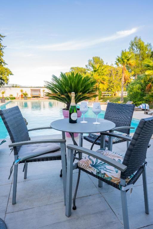Apartment Domaine De La Sourco - Villa, Maisons & Chalet, Magnifique Havre De Paix En Provence *